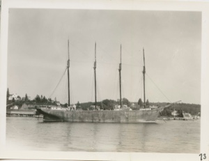 Image: Four masted schooner